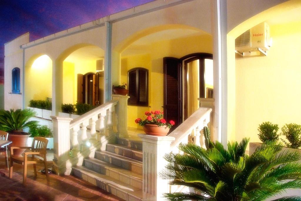 Bed and Breakfast Salento Terra Maris Cocumola Екстер'єр фото